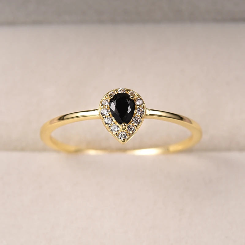 Selvera Ring